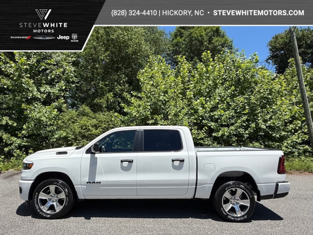 New 2026 Ram 1500 Express Crew 4WD Hurricane Pickup