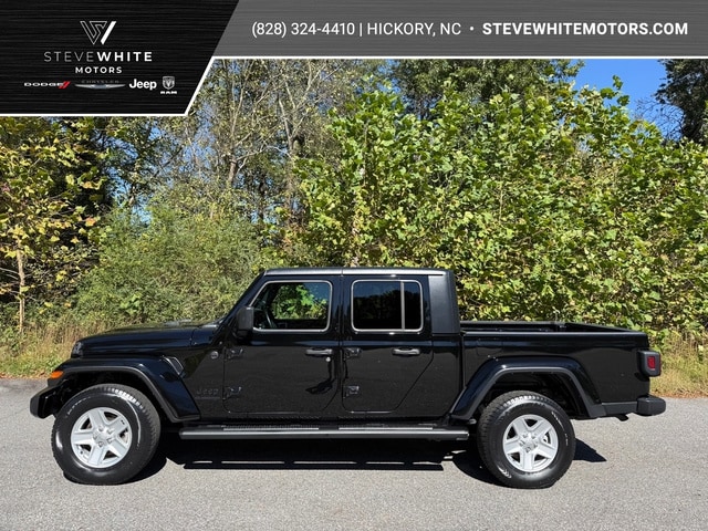 2022 Jeep Gladiator Truck Crew Cab 