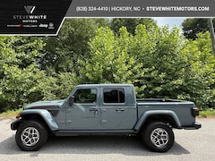 New 2026 Jeep Gladiator Rubicon/Shadow Ops Body Color Hardtop Pickup S19929 in Hickory, NC