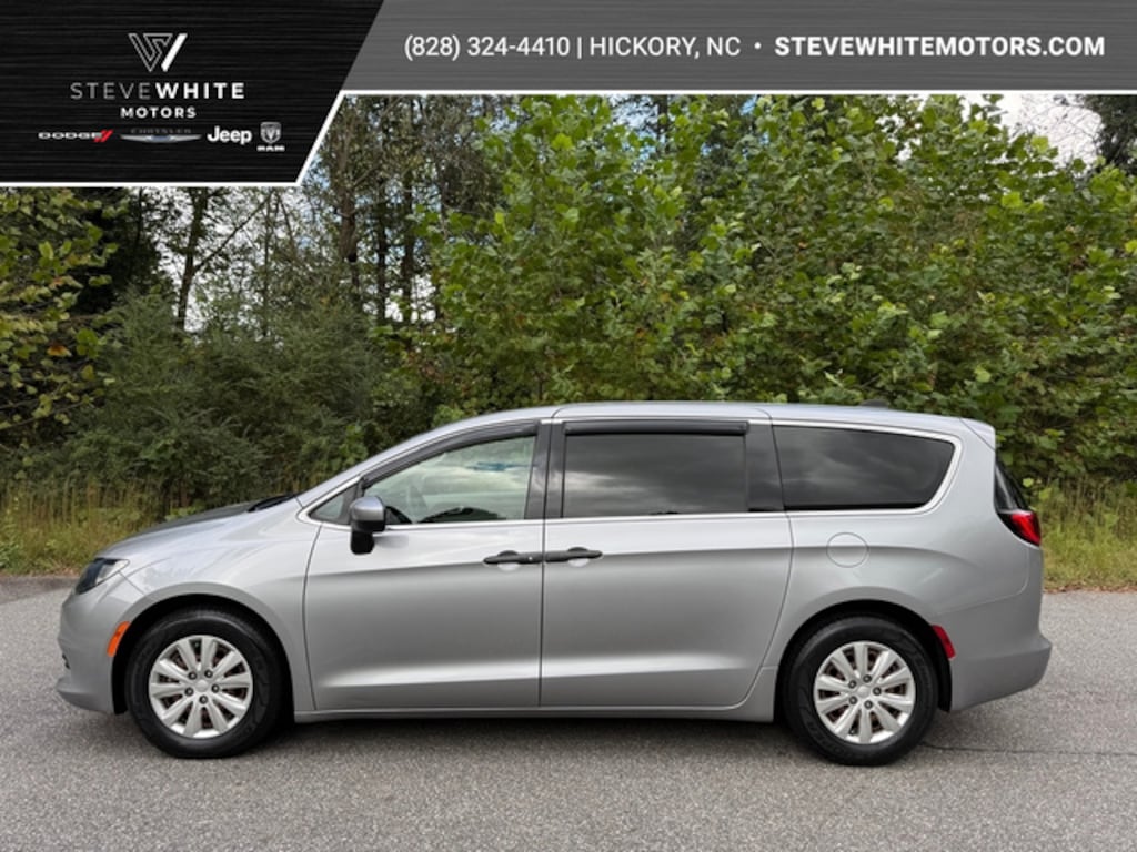 Used 2018 Chrysler Pacifica L Van