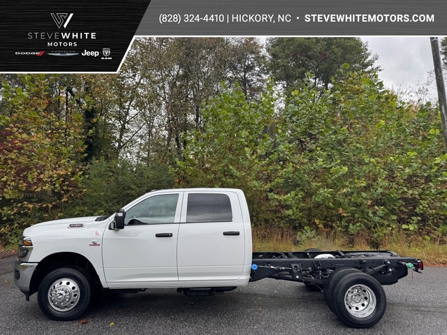 2026 RAM Ram 3500 Chassis Cab Tradesman's photo