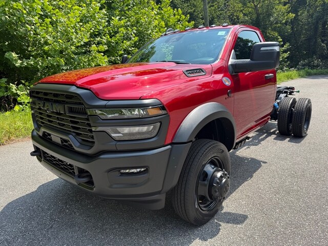 2025 Ram 4500 Tradesman photo 2