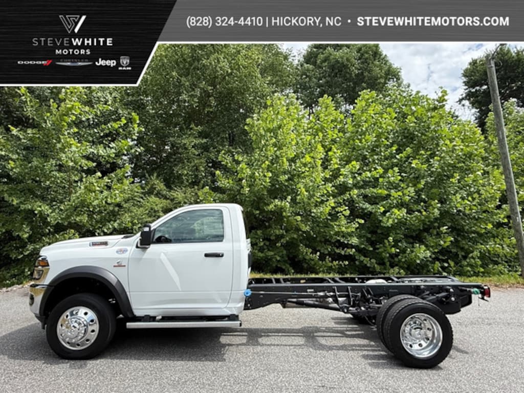 New 2026 Ram 5500 Chassis Cab Tradesman R/C 4WD 84 CA Cummins Pickup