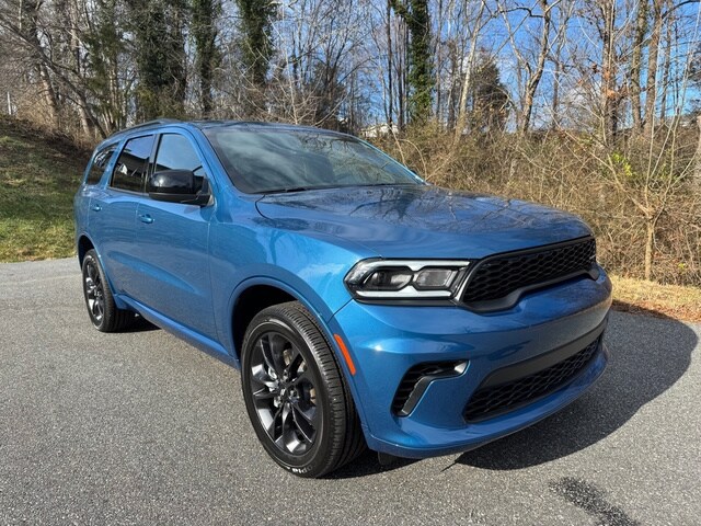 2025 Dodge Durango GT Blacktop photo 3