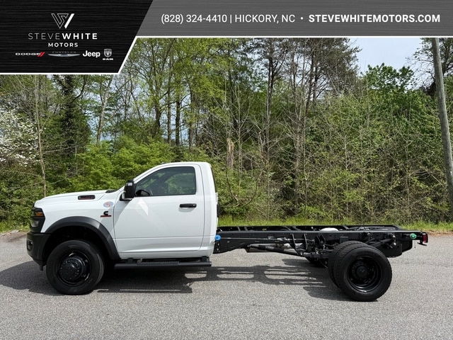 2026 RAM 5500 Tradesman 4X4 Reg Cab LWB DRW 169" WB's photo
