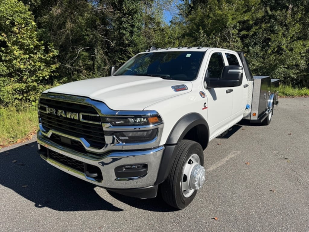New 2026 Ram 5500 Chassis Cab Tradesman Crew 4WD 84 CA Cummins Pickup