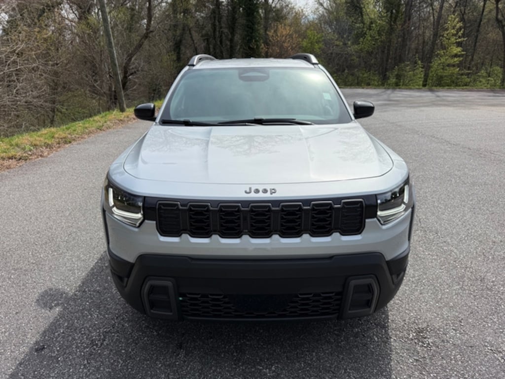New 2026 Jeep Cherokee Laredo 4WD Sport Utility