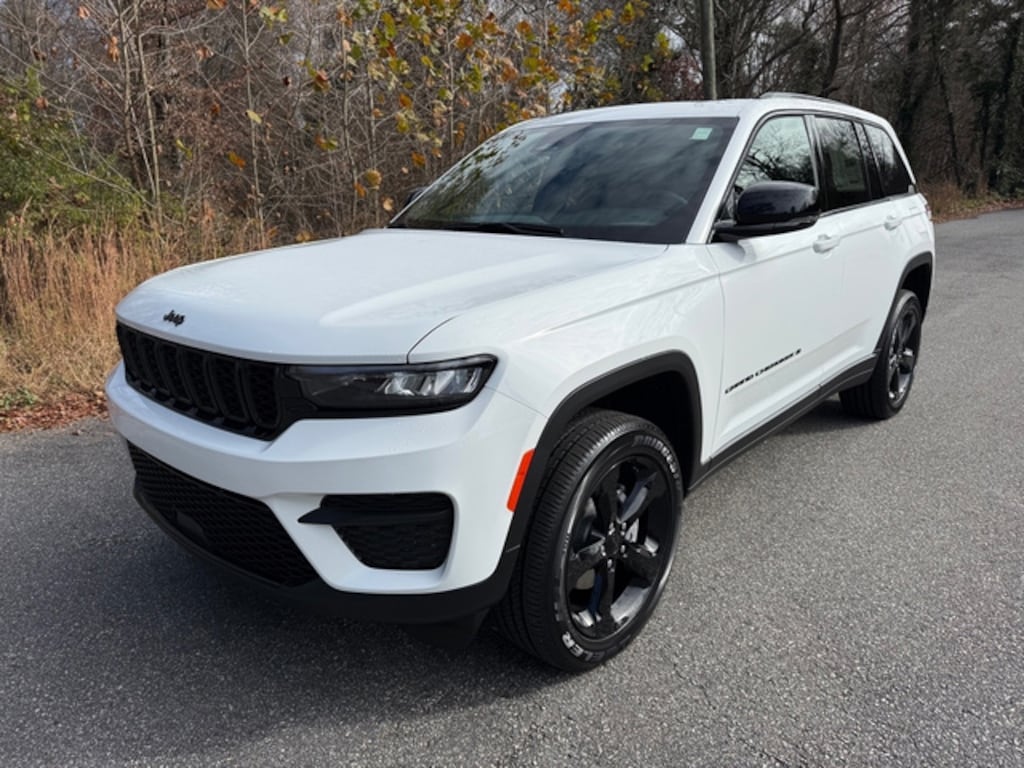 New 2025 Jeep Grand Cherokee Altitude X 4WD Sport Utility
