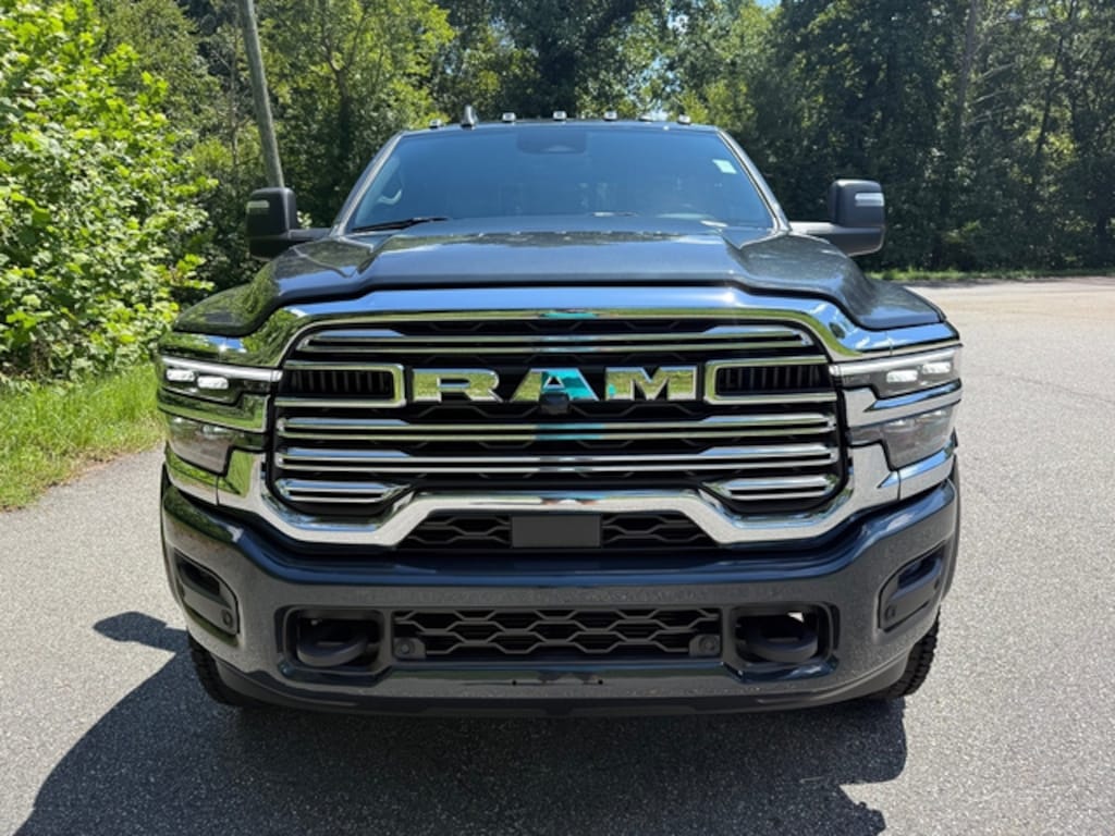 New 2026 Ram 4500 Chassis Cab Big Horn/Laramie Crew 4WD 60 CA Cummins Pickup