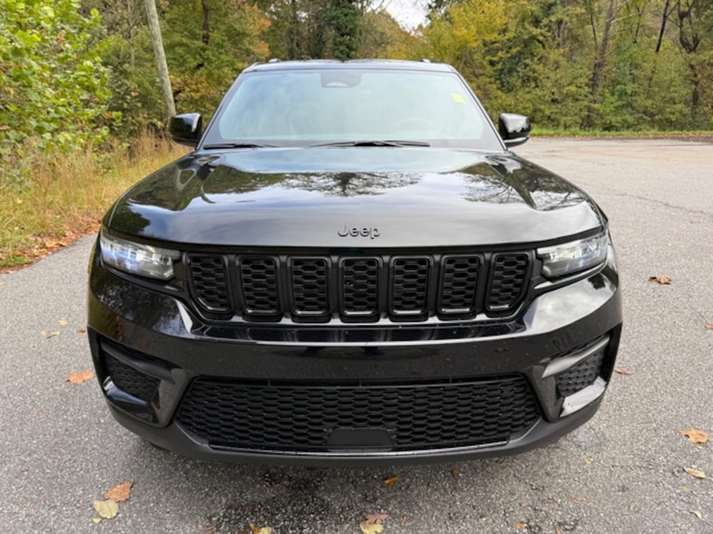 Used 2024 Jeep Grand Cherokee Altitude X SUV