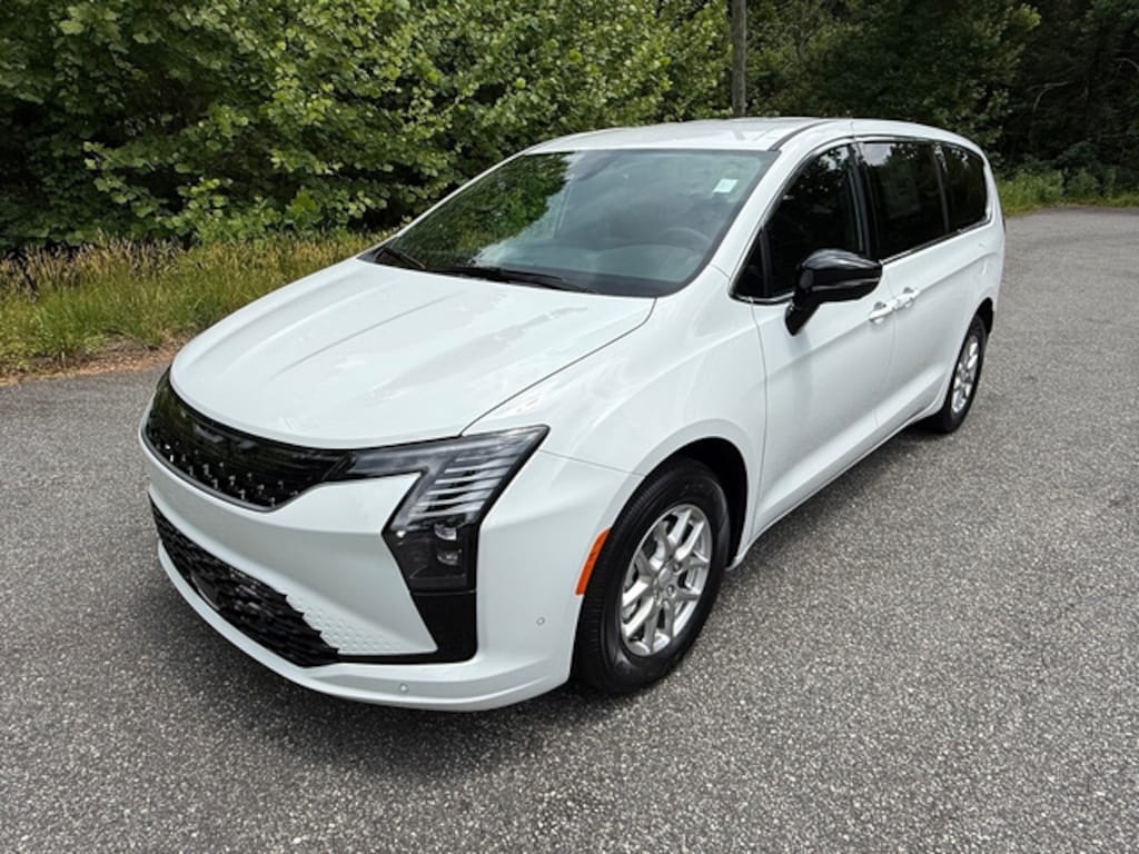 New 2027 Chrysler Pacifica Select Passenger Van