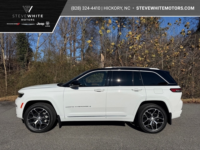 2022 Jeep Grand Cherokee Summit Reserve's photo