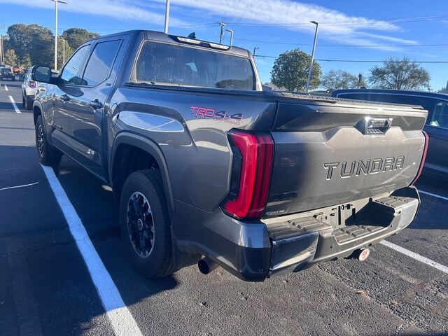 2022 Toyota Tundra SR5 TRD Off-Road photo 3