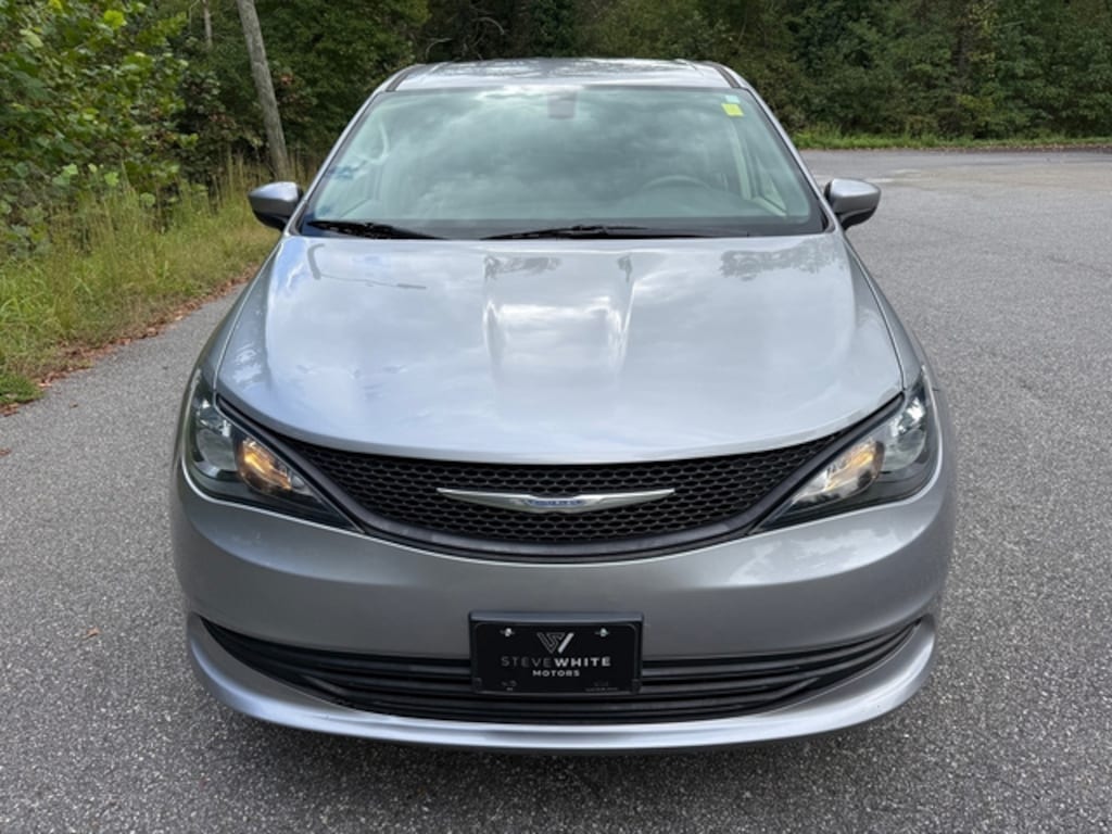 Used 2018 Chrysler Pacifica L Van