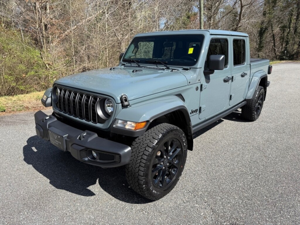 Used 2024 Jeep Gladiator Nighthawk Body Color Hard Top Truck Crew Cab