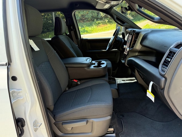 2026 RAM 3500 Tradesman - Photo 19