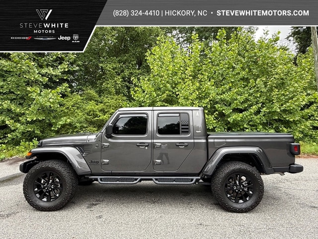 2025 Jeep Gladiator Nighthawk Auto's photo