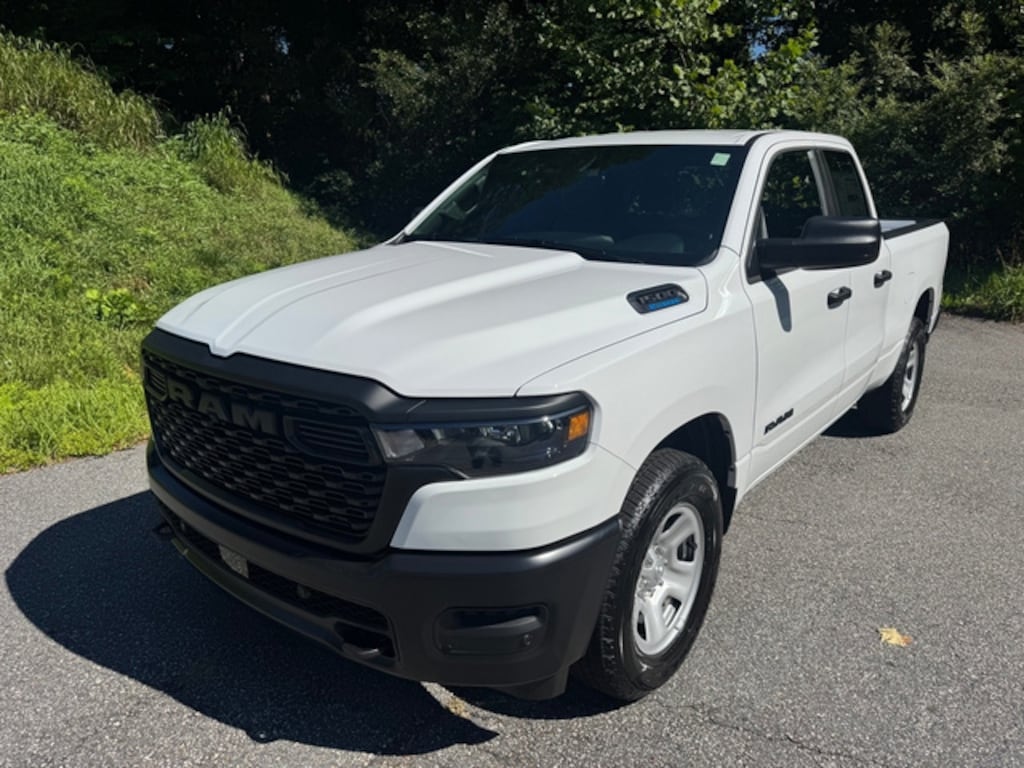 New 2026 Ram 1500 Tradesman Quad V6 4WD Pickup