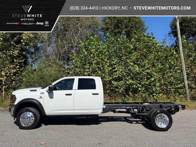 2026 RAM Ram 5500 Chassis Cab Big Horn's photo