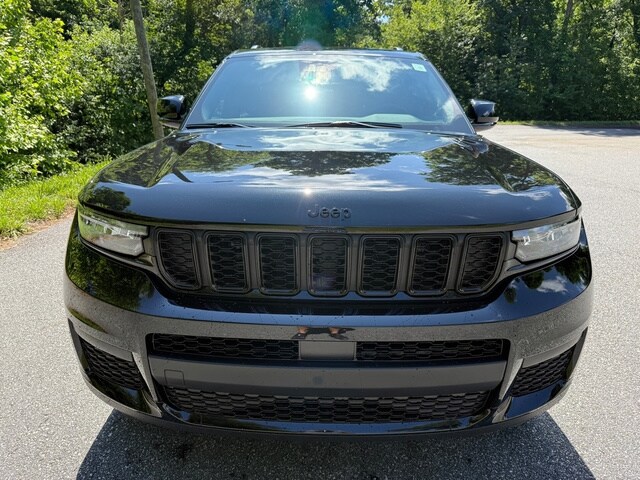 2025 Jeep Grand Cherokee Altitude X photo 3
