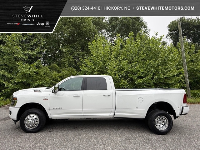 2026 RAM 3500 Laramie 4X4 Crew Cab LWB's photo