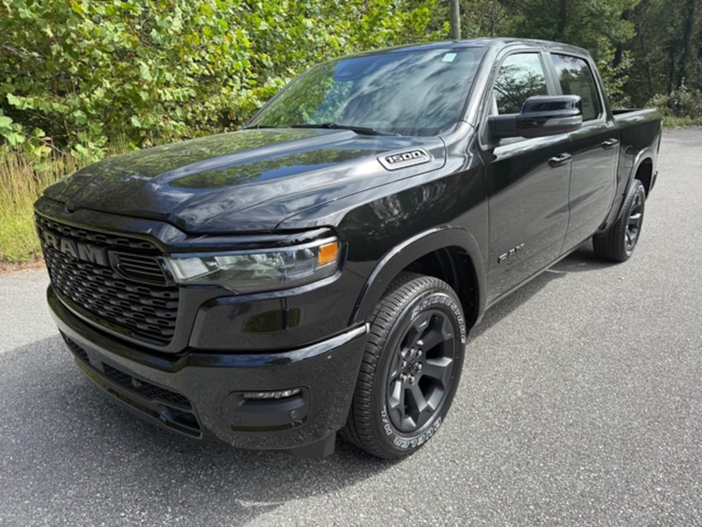 New 2026 Ram 1500 Big Horn Crew 4WD Hurricane Night Eidition Pickup