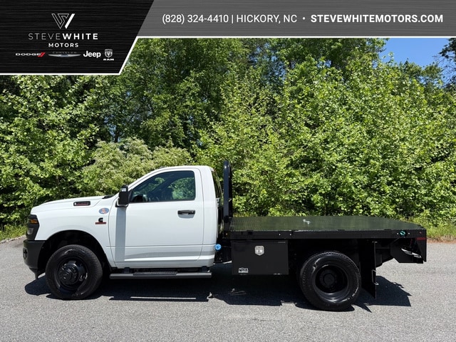 2026 RAM 3500 Tradesman 4X4 Regular Cab SWB's photo