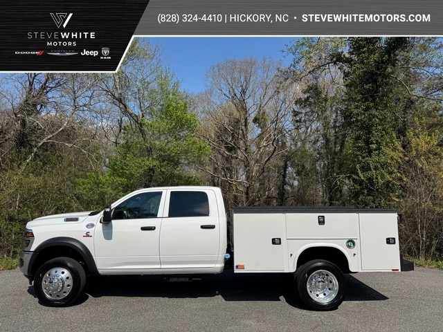 2026 RAM 4500 Tradesman 4X4 Crew Cab DRW 173" WB's photo
