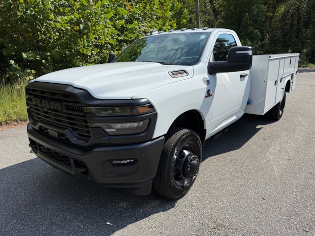 New 2026 Ram 3500 Chassis Cab Tradesman R/C 4WD 84CA Cummins Pickup