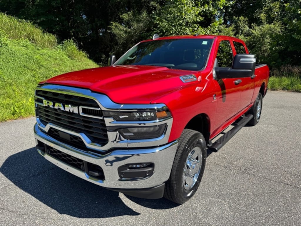 New 2026 Ram 2500 Tradesman Crew 4WD Cummins SWB Pickup