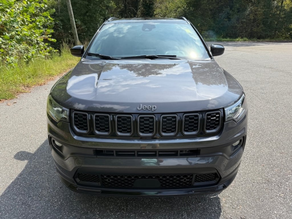 Used 2024 Jeep Compass Latitude SUV