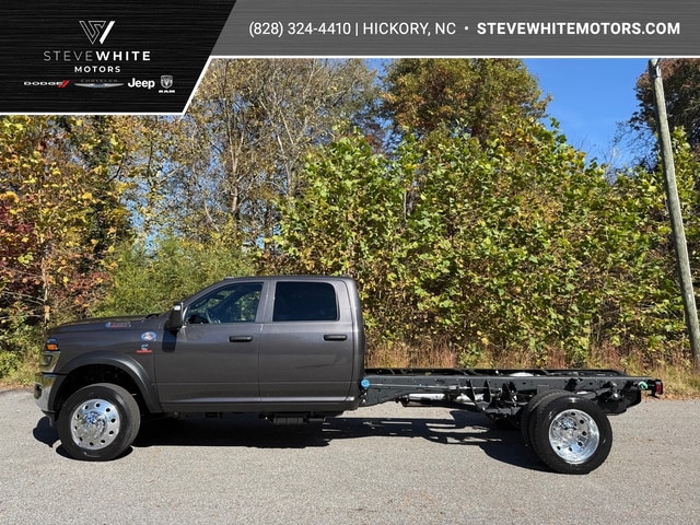 2026 RAM Ram 5500 Chassis Cab Big Horn's photo