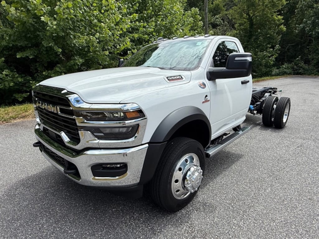 New 2026 Ram 5500 Chassis Cab Tradesman R/C 4WD 84 CA Cummins Pickup