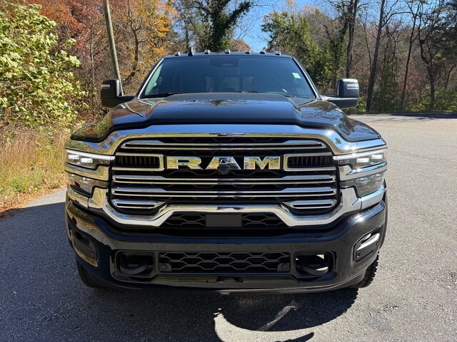 2026 Ram 5500 Laramie photo 2