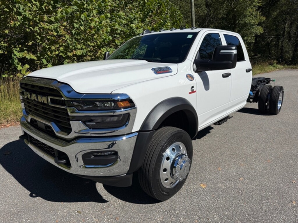 New 2026 Ram 5500 Chassis Cab Tradesman Crew 4WD 84 CA Cummins Pickup