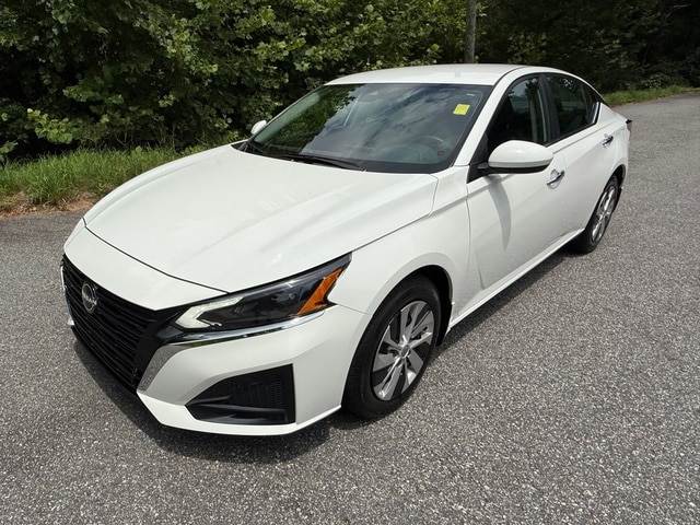 Used 2023 Nissan Altima S with VIN 1N4BL4BV9PN406684 for sale in Connelly Springs, NC