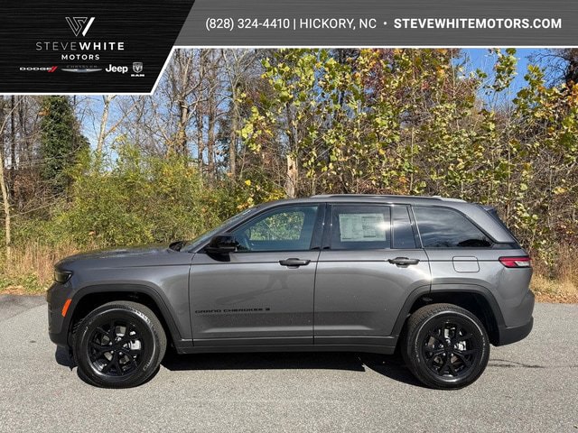 2025 Jeep Grand Cherokee Altitude X 4x4's photo