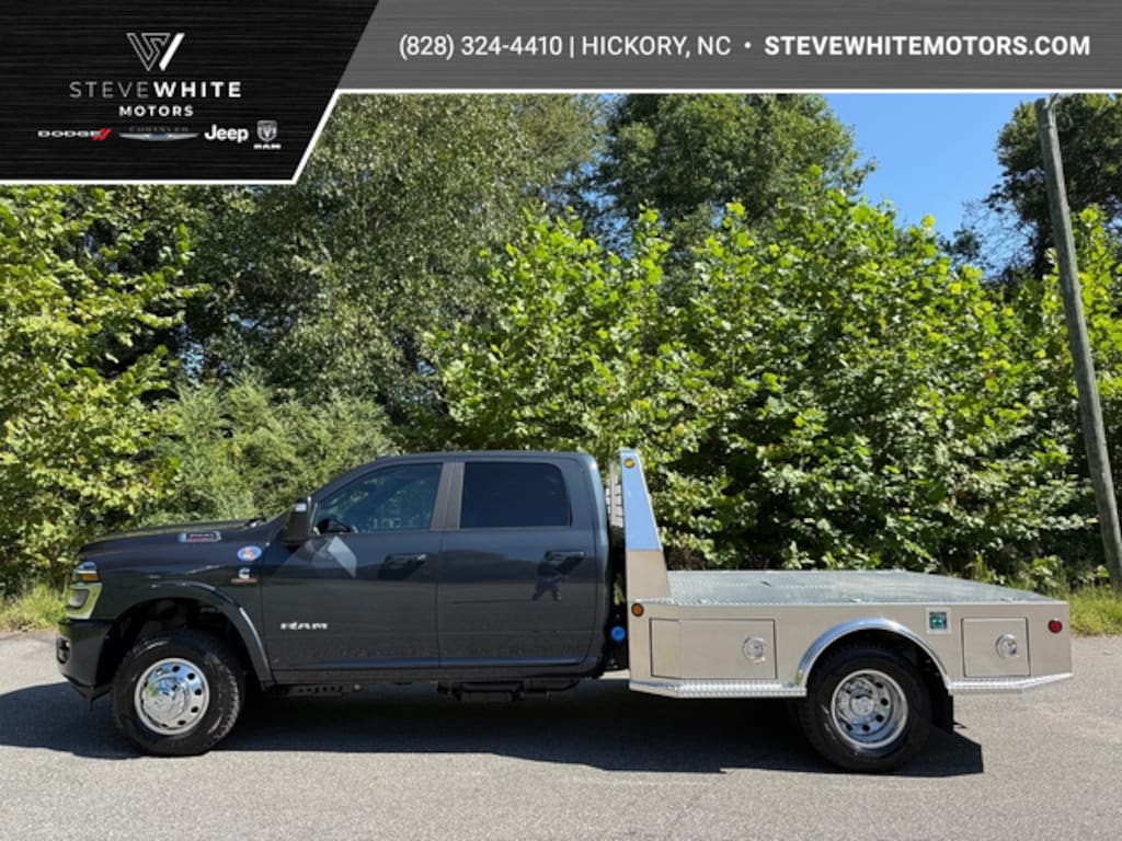 New 2025 Ram 3500 Chassis Cab Big Horn/Laramie Crew 4WD Cummins Pickup