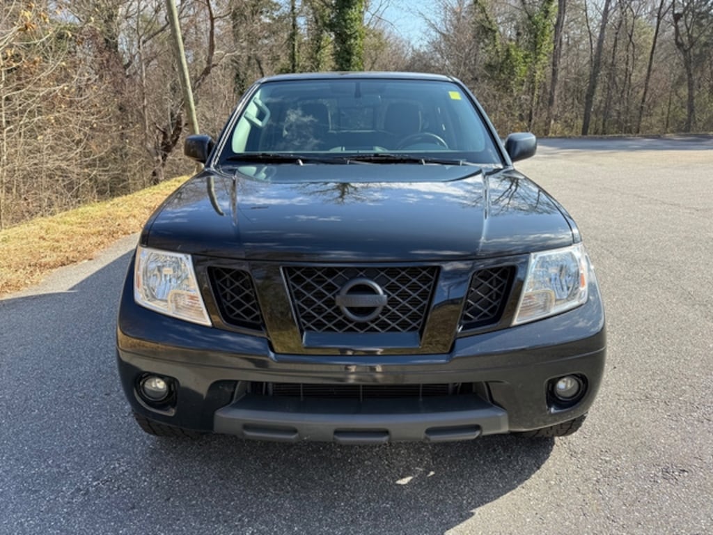 Used 2019 Nissan Frontier SV Crew Cab 4WD Truck Crew Cab