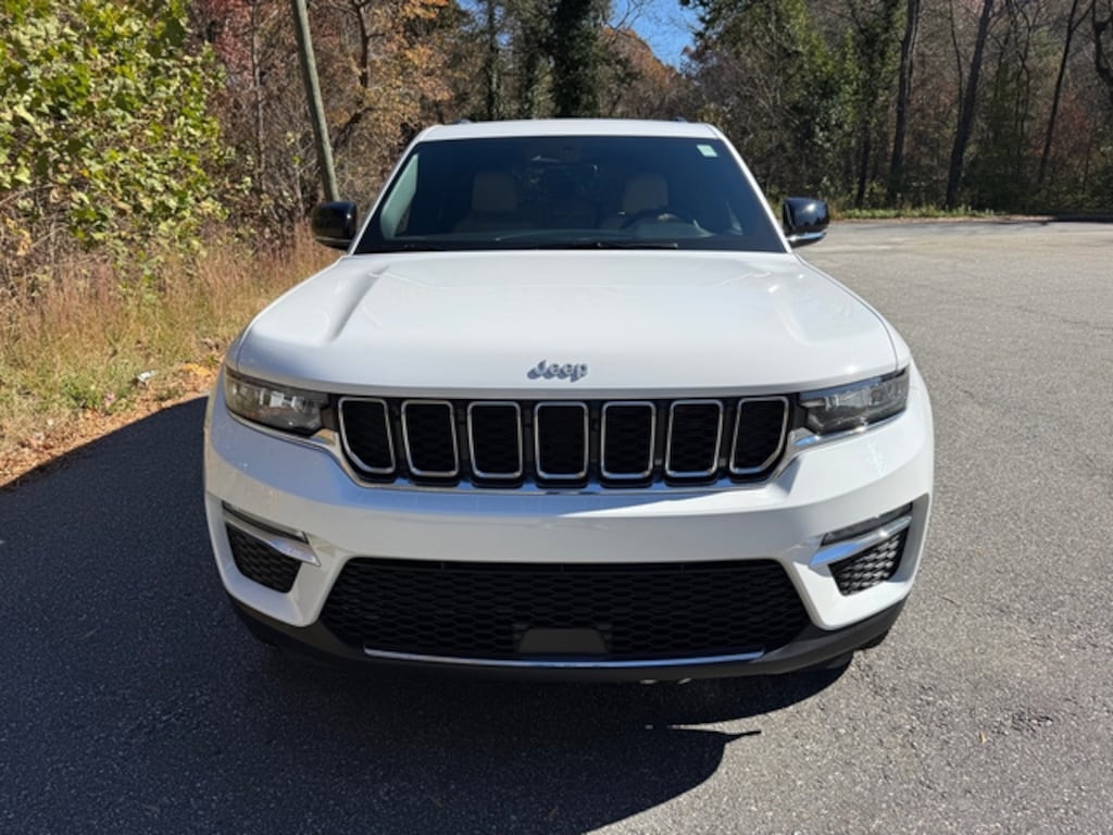 New 2025 Jeep Grand Cherokee Limited 4WD Sport Utility
