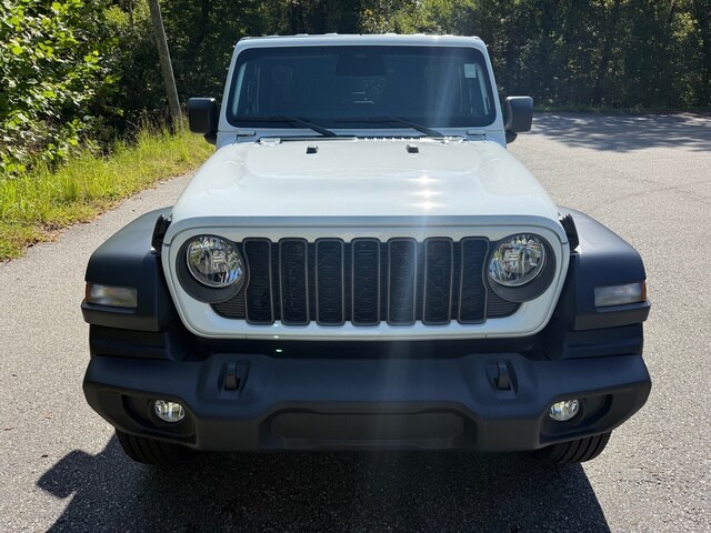 2025 Jeep Wrangler Sport S photo 3