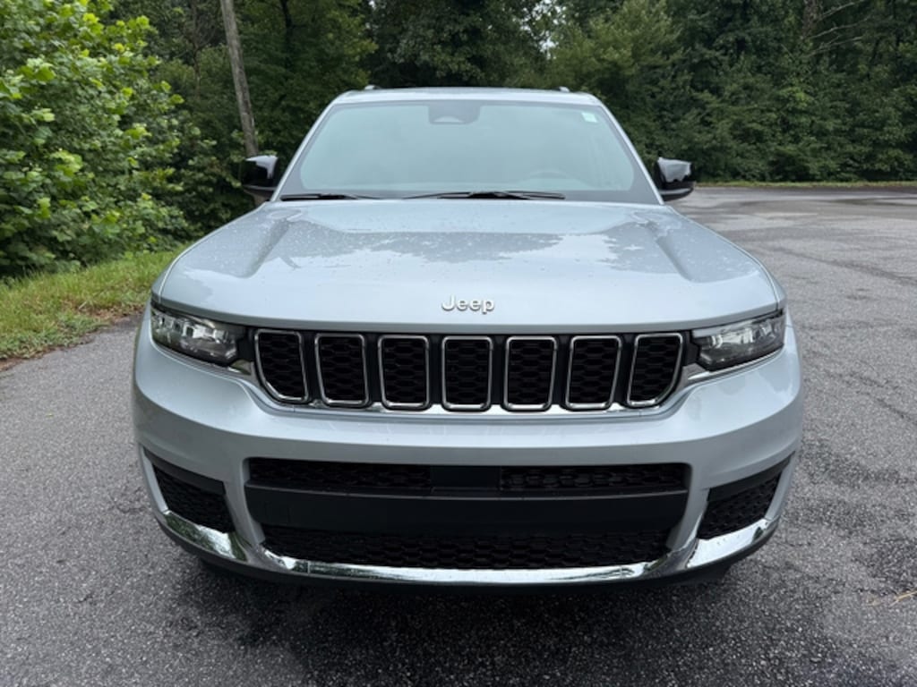 New 2025 Jeep Grand Cherokee L Laredo X 4WD Luxury Tech Sport Utility