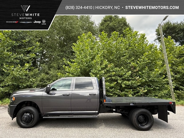 2024 Ram 3500 Chassis Cab Truck Crew Cab 