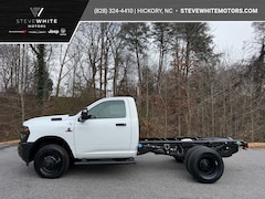 2026 Ram 3500 Chassis Cab TRADESMAN  REGULAR  4X4 60' CA Pickup