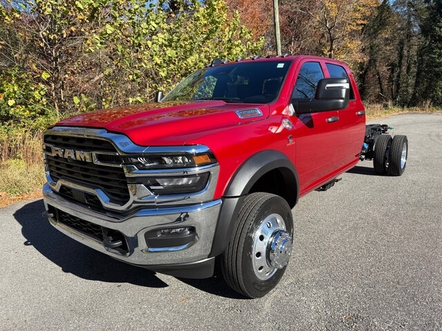 2026 Ram 5500 Tradesman photo 2