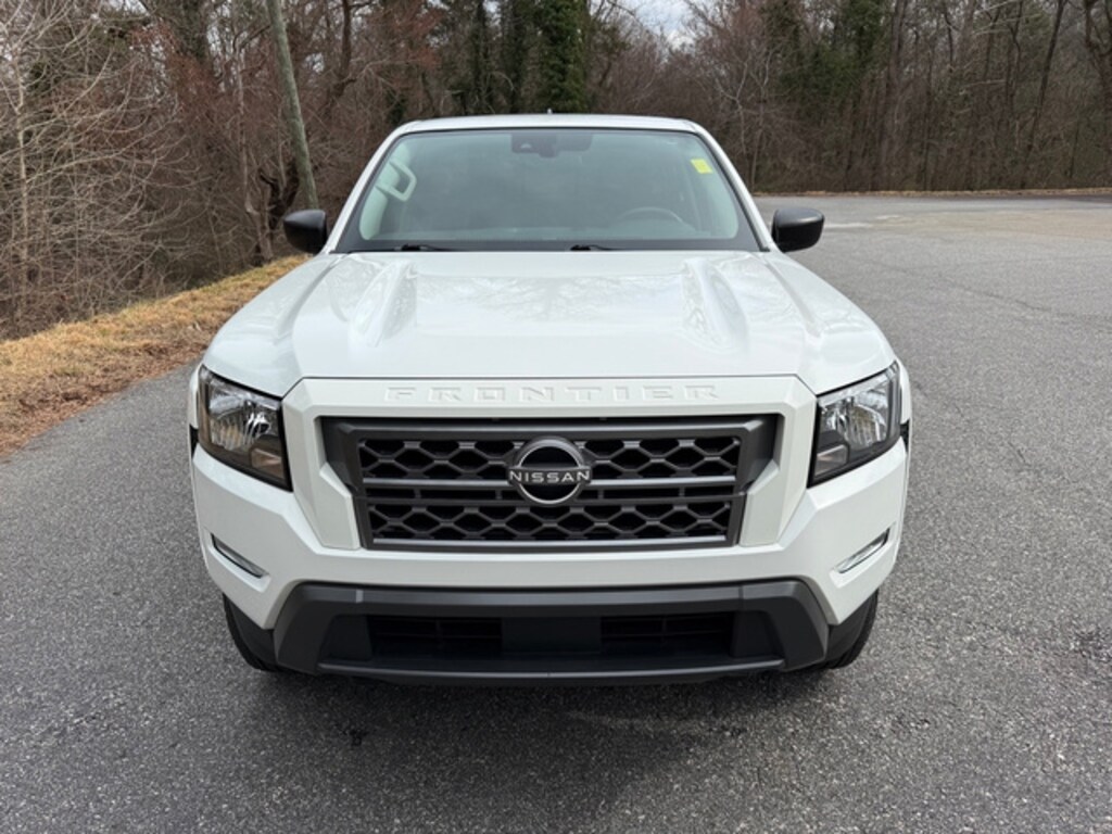 Used 2023 Nissan Frontier SV Crew Cab 4WD Truck Crew Cab