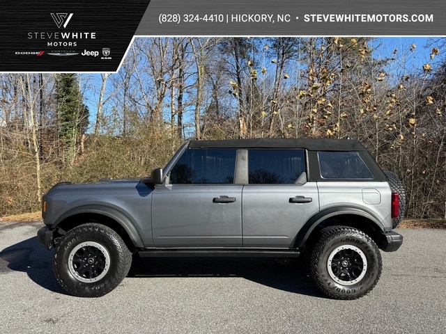 2022 Ford Bronco 4-Door Black Diamond's photo