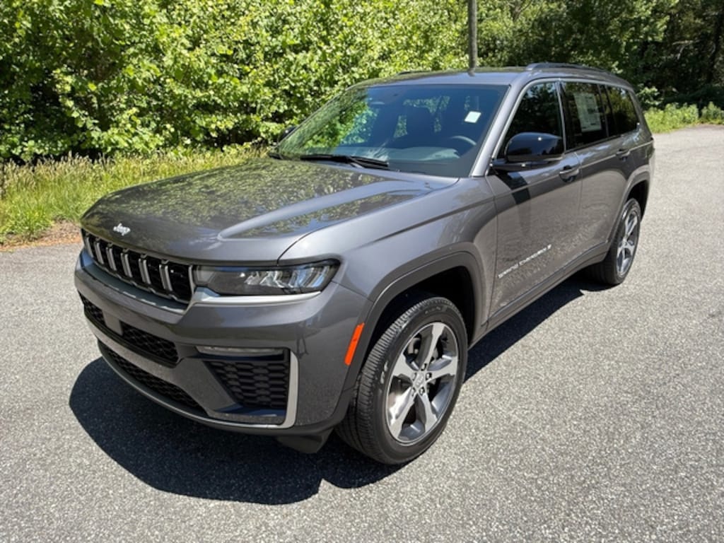 New 2026 Jeep Grand Cherokee L Limited 4WD Sport Utility