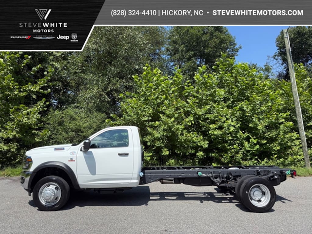 New 2025 Ram 4500 Chassis Cab Tradesman R/C 2WD 108 CA Cummins Pickup