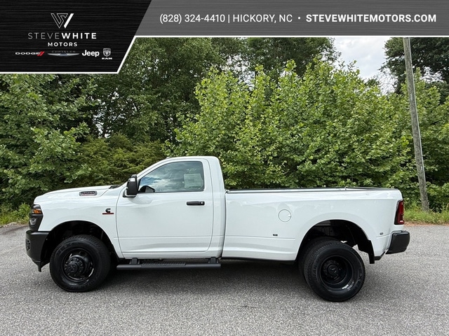 2026 RAM 3500 Tradesman 4X4 Regular cab's photo